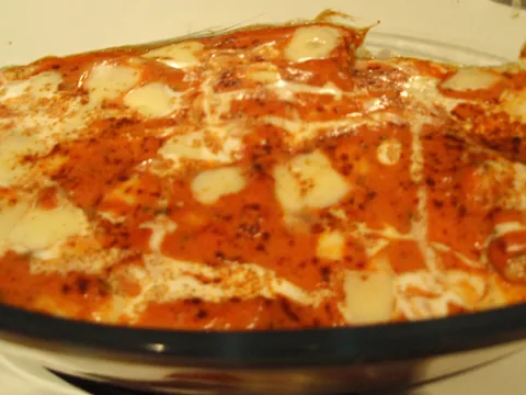 Pureće šnicle u aromatićnom sosu sa mozzarelom