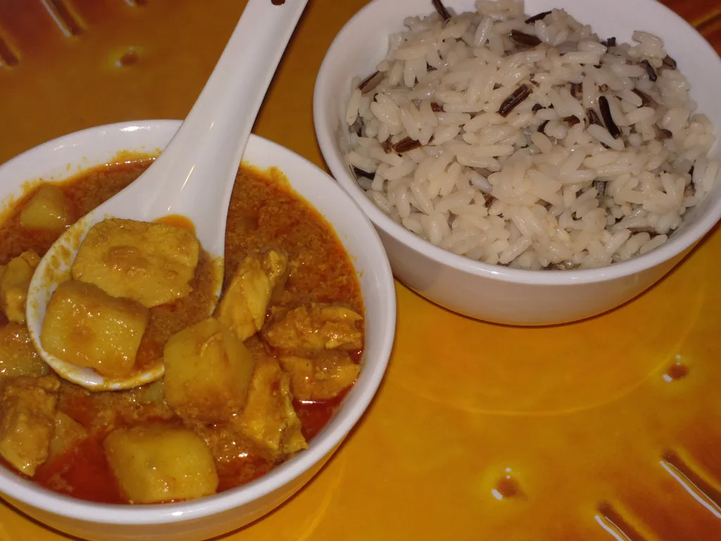 Yellow Chicken Curry (Žuti pileći curry)
