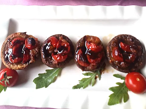 Gljive sa cherry paradajzom i mozzarellom(caprese)