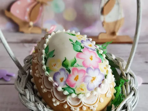 Medeno 3D jaje, ručno oslikano