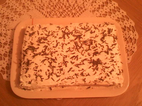 Vocna keks torta sa bijelom cokoladom