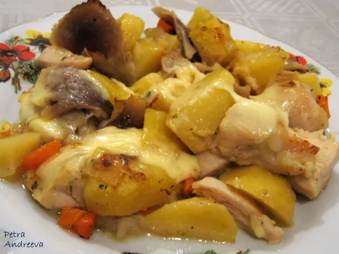 Piletina s krumpirom i gljivama