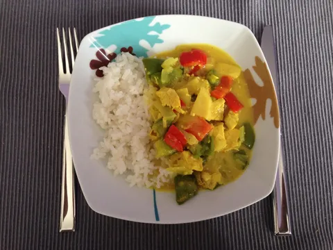 Jednostavni pileci curry by Elune