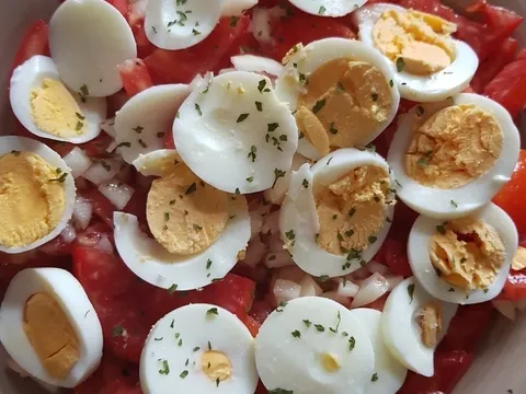 Salata od rajčice i jaja