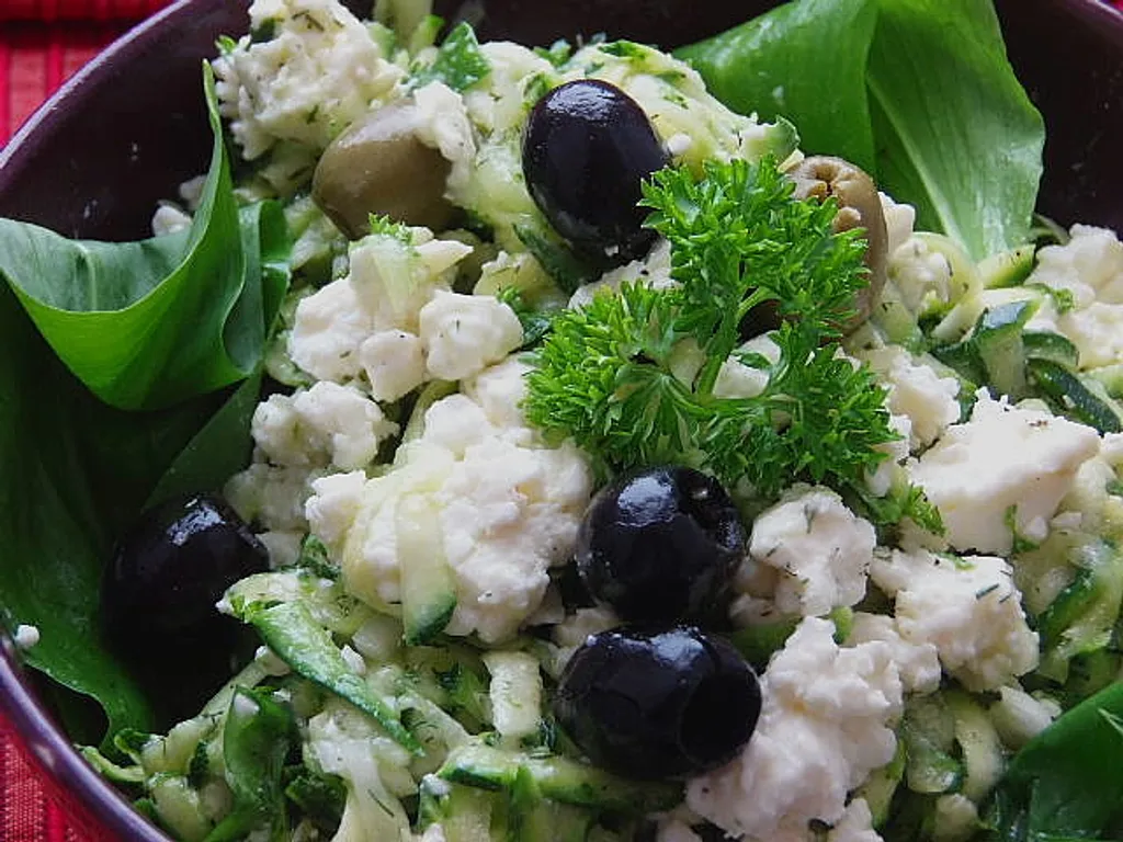 Greek style zucchini/salata od svježih tikvica