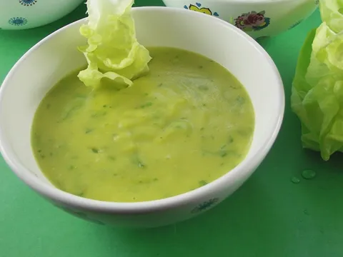 Krem krompir čorba sa zelenom salatom