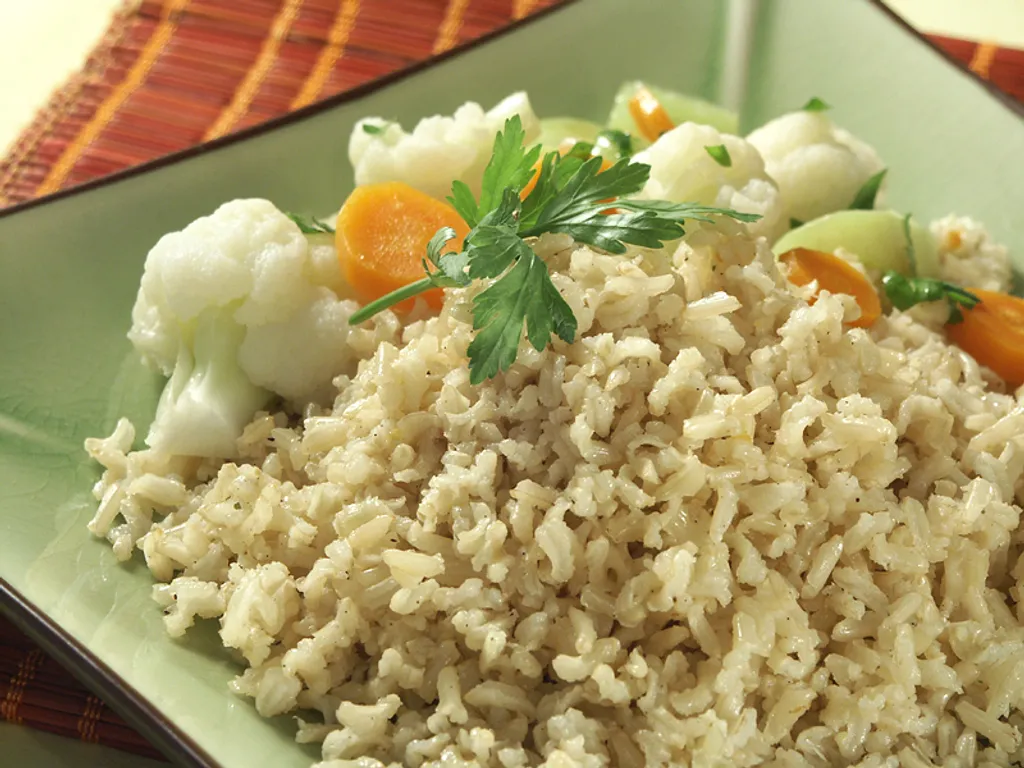 Smeđa riža sa šafranom