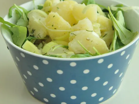 Salata od krompira i rukole