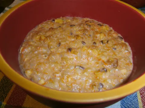 Rice pudding sa bundevom i dunjama