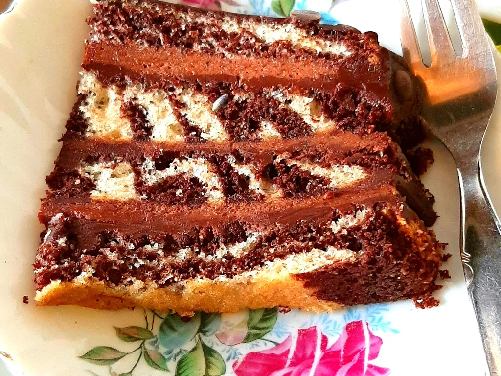 Čokoladna zebra torta