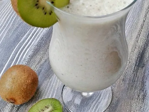 Kivi banana smoothie