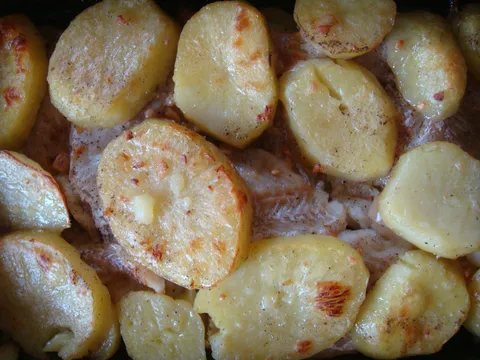 Oslić s krumpirom