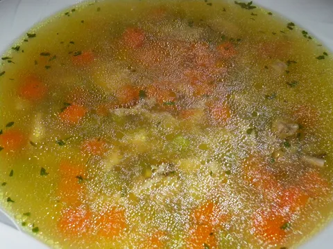 Bistra juha od pilećih kosti